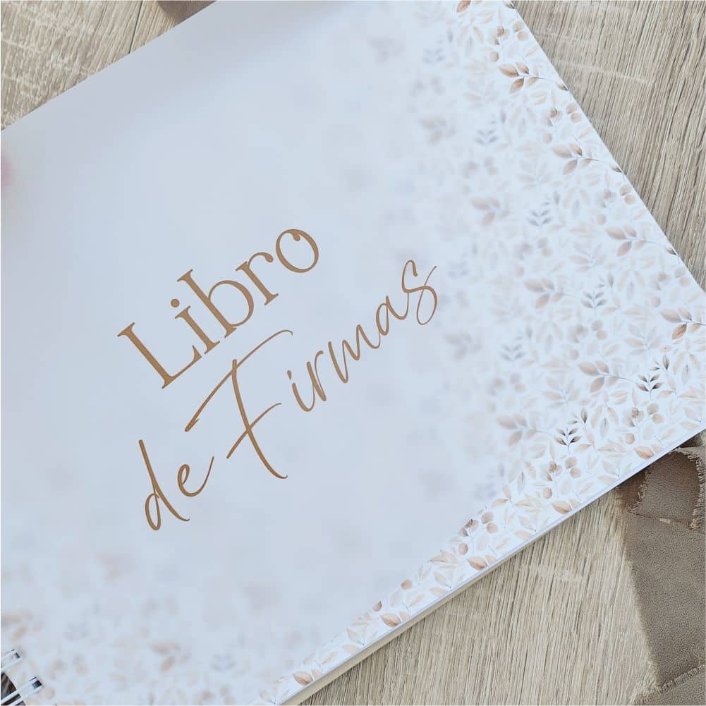 Libro de Firmas Nature en uso durante un evento especial